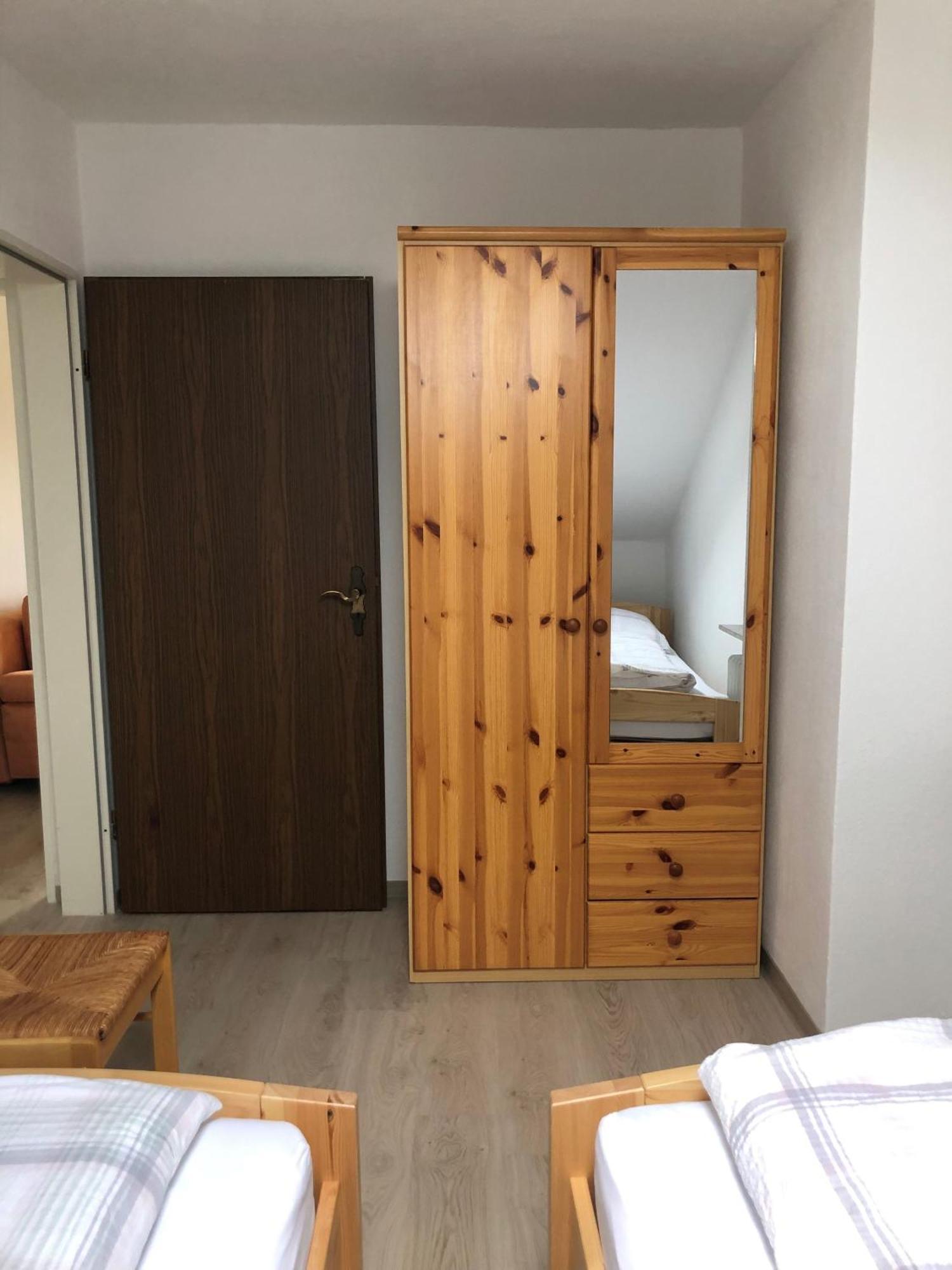 Ferienwohnungen Haus Sommerwind, 45075 Jemgum Ngoại thất bức ảnh